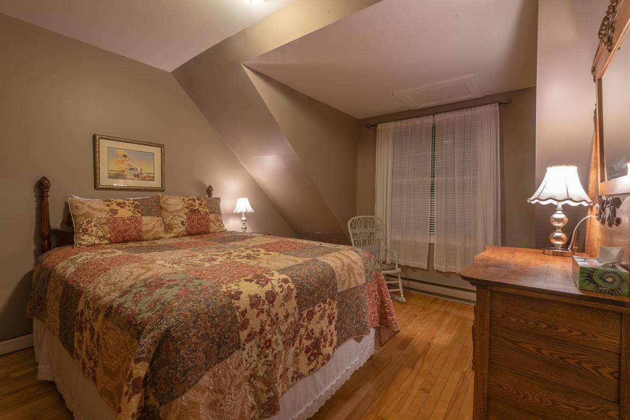 St. Martins Country Inn & Vaughan'S Restaurant 外观 照片