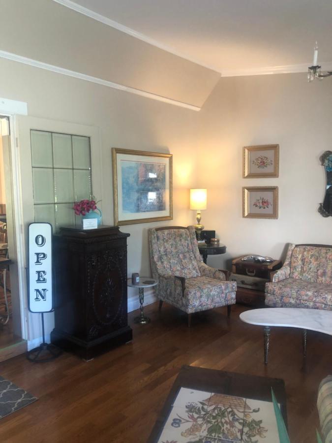 St. Martins Country Inn & Vaughan'S Restaurant 外观 照片